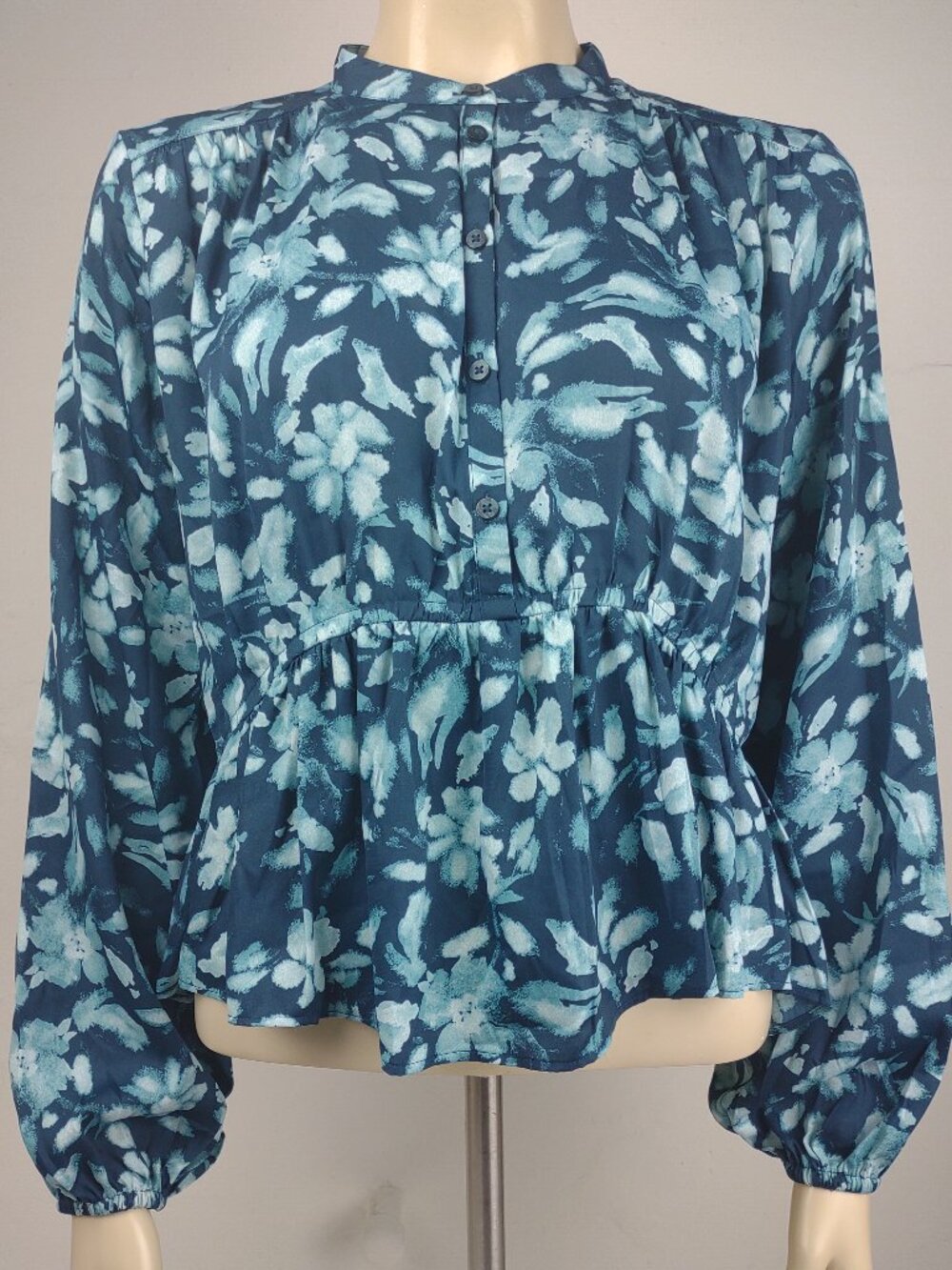 NWT LOFT blue green floral print high low peplum top blouse ladies size 4